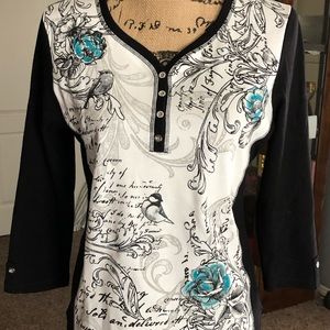 French inspired design tee